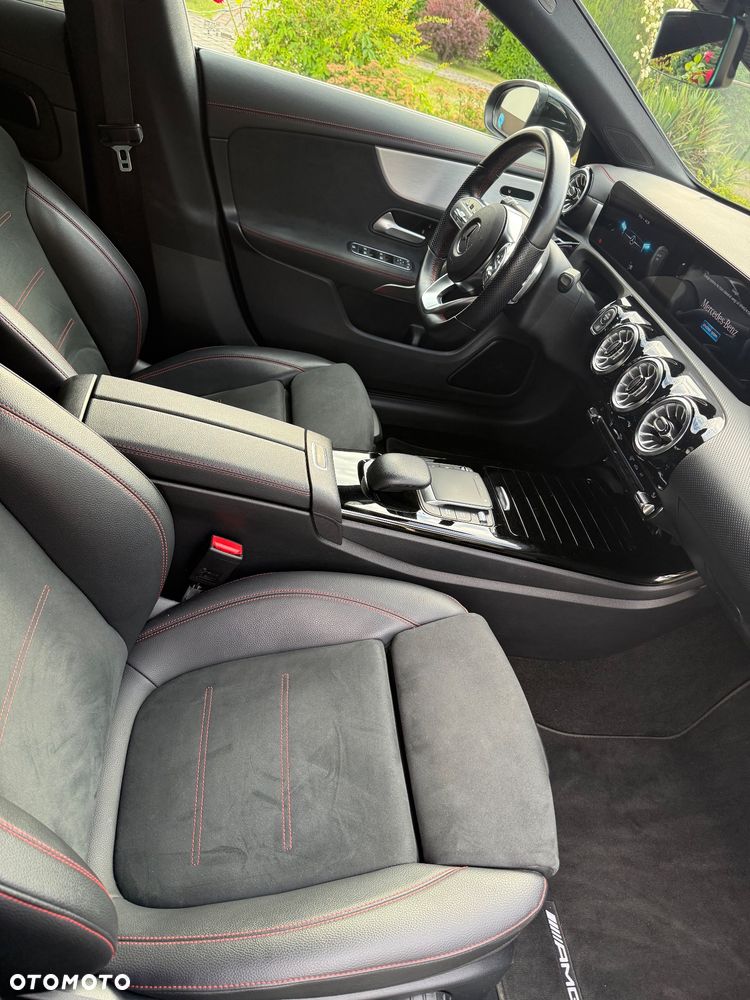 Mercedes-Benz CLA 200 AMG Line 7G-DCT - 23