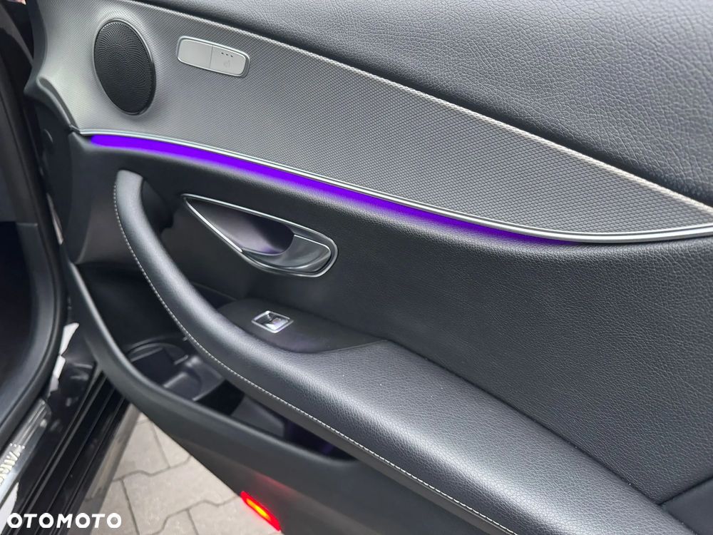 Mercedes-Benz Klasa E 200 d 9G-TRONIC AMG Line - 20