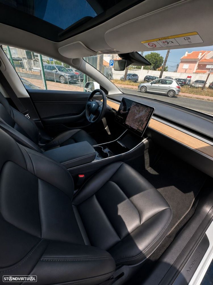 Tesla Model 3 Performance Dual Motor AWD - 19