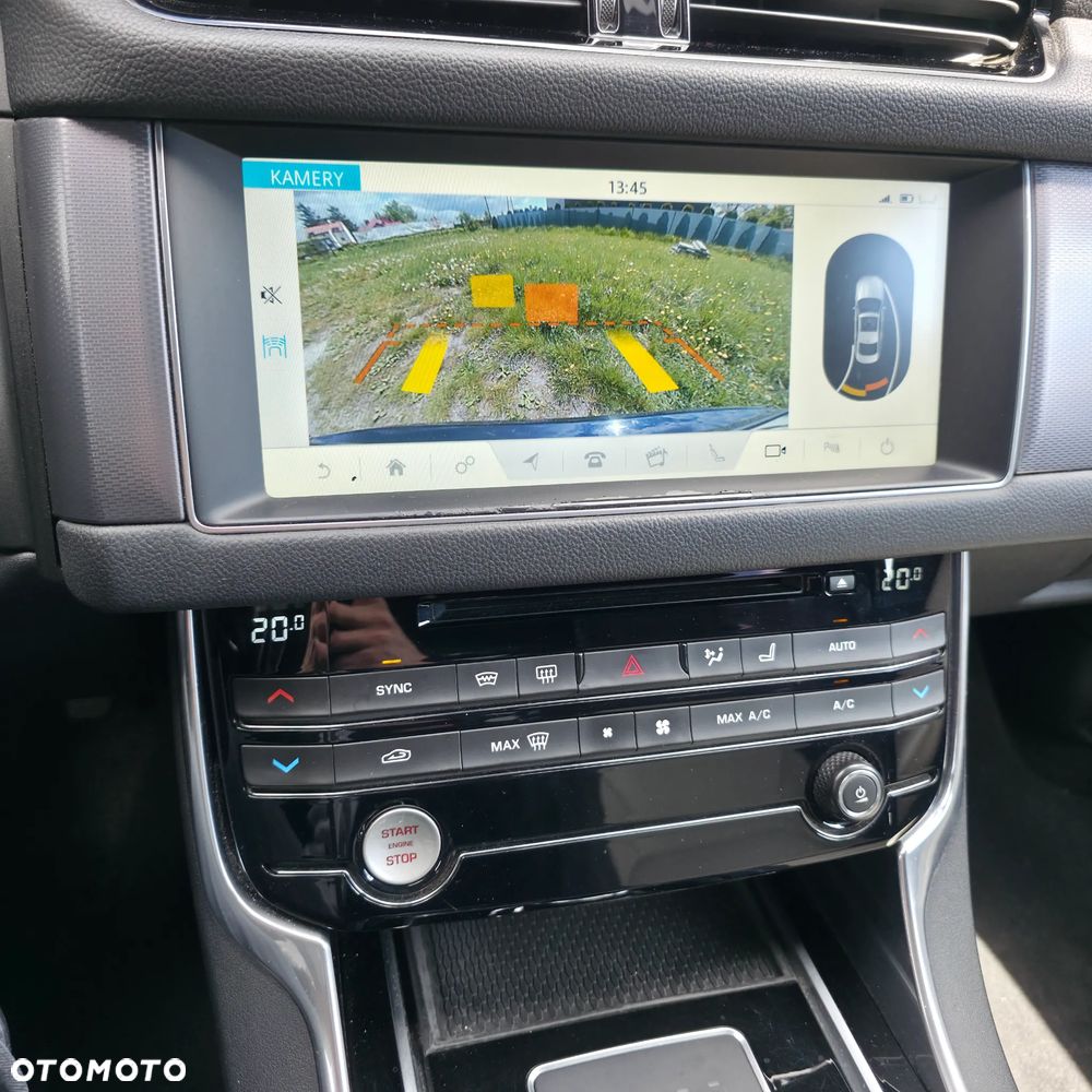 Jaguar XF 35t AWD R-Sport - 36