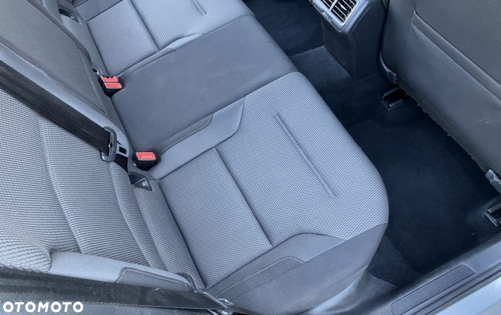 Volkswagen Golf - 16