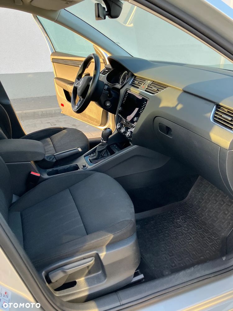 Skoda Octavia 2.0 TSI Style DSG - 13