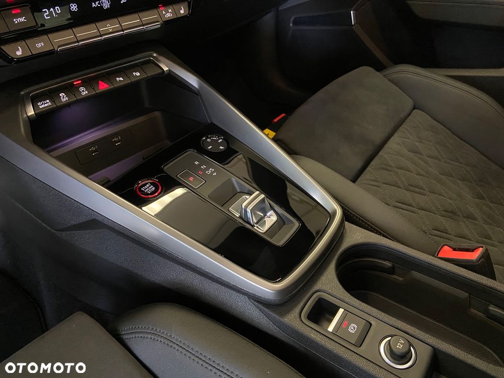 Audi RS3 Sportback - 16
