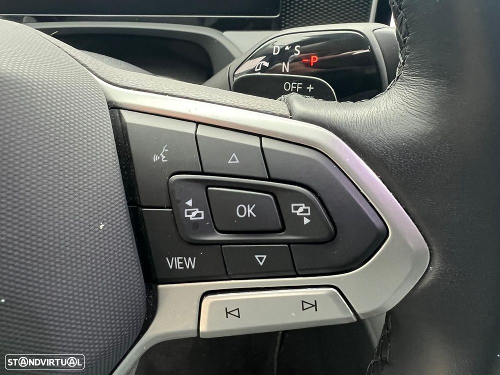 VW Passat Variant 2.0 TDi Business DSG - 16