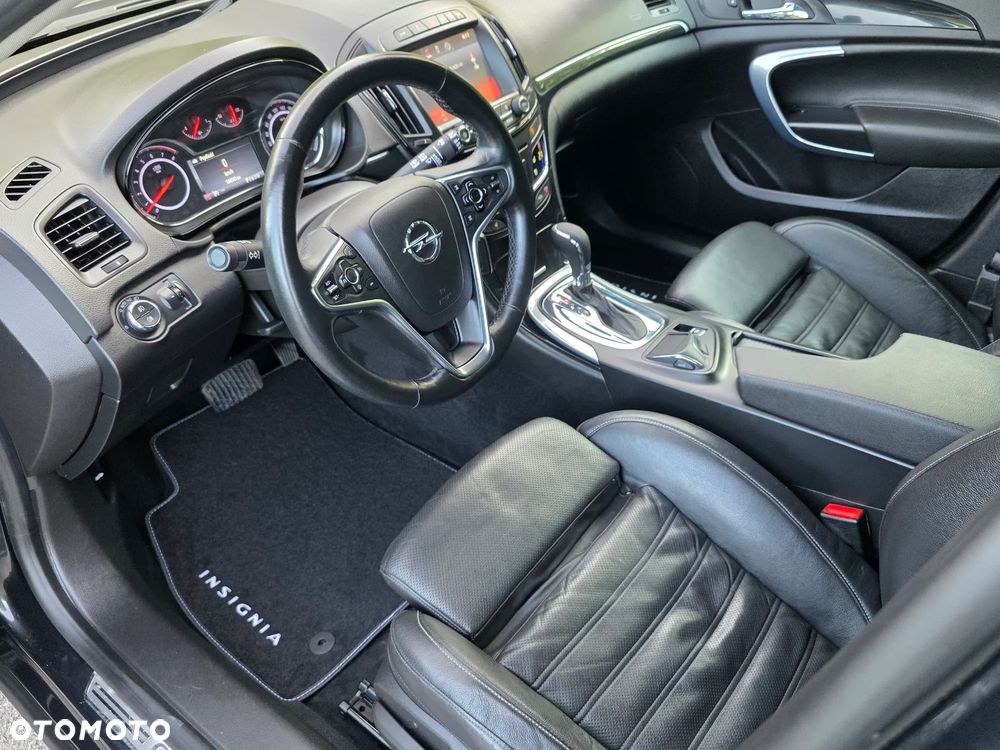 Opel Insignia 2.0 T Cosmo 4x4 - 26