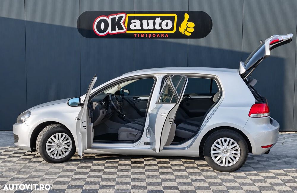 Volkswagen Golf - 23
