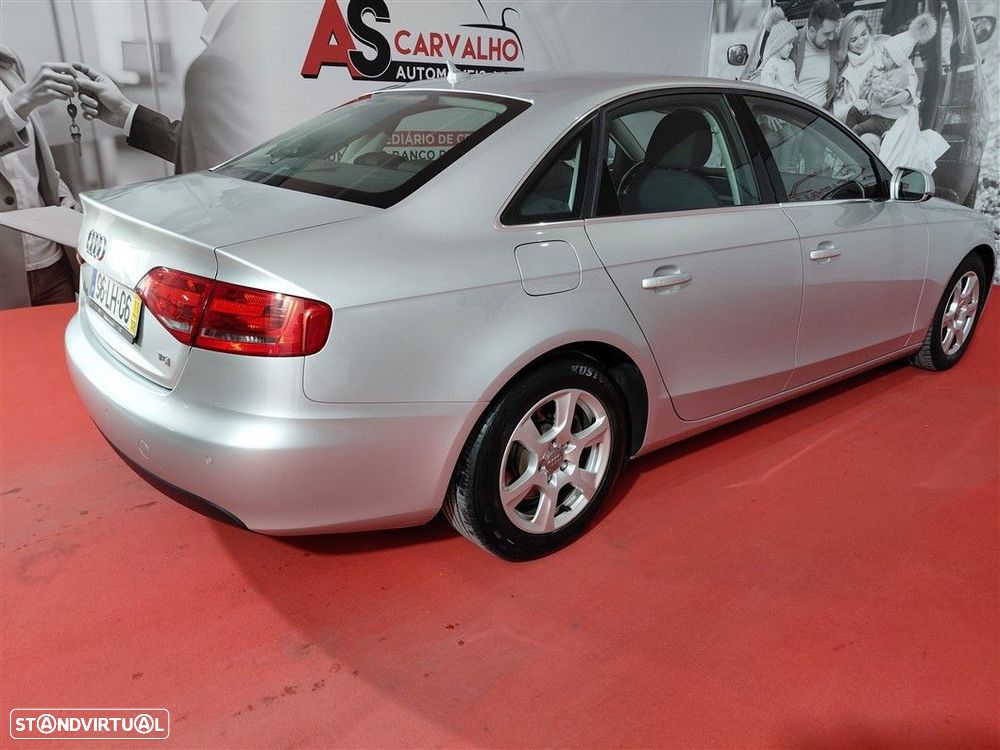 Audi A4 2.0 TDI Advance - 10