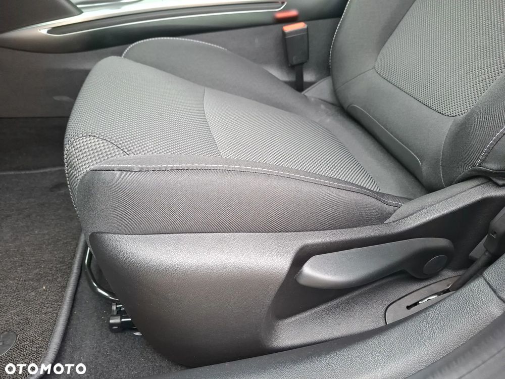 Renault Megane 1.3 TCe Evolution - 12