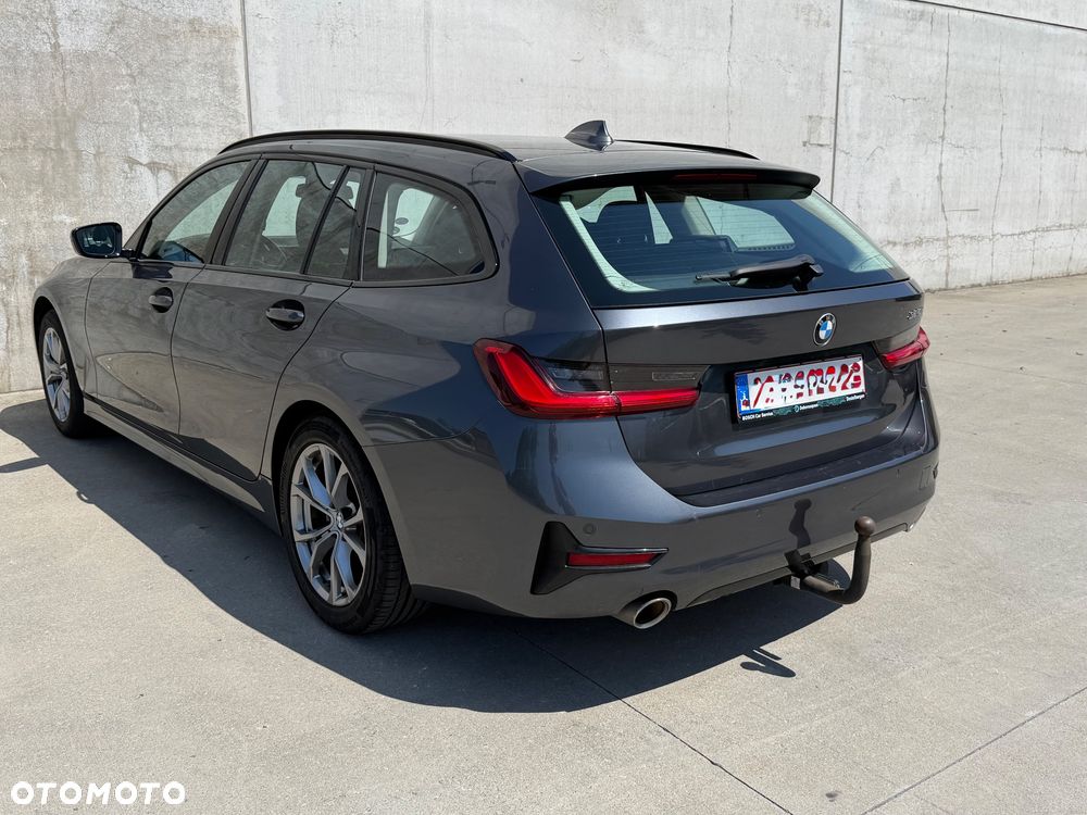 BMW Seria 3 320i GPF Advantage sport - 11