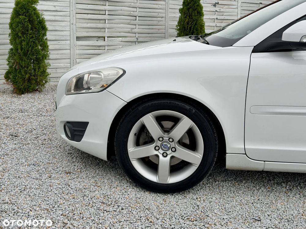Volvo C70 2.0D Momentum - 17