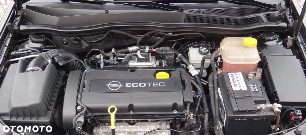 Opel Astra III GTC 1.8 Sport - 33