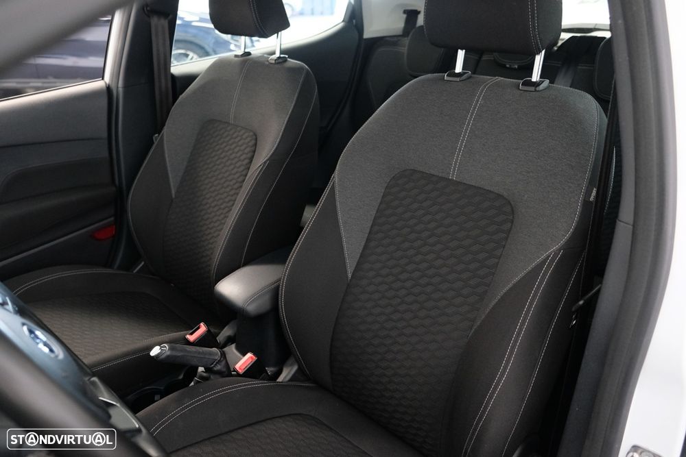 Ford Fiesta 1.0 EcoBoost S&S COOL&CONNECT - 8