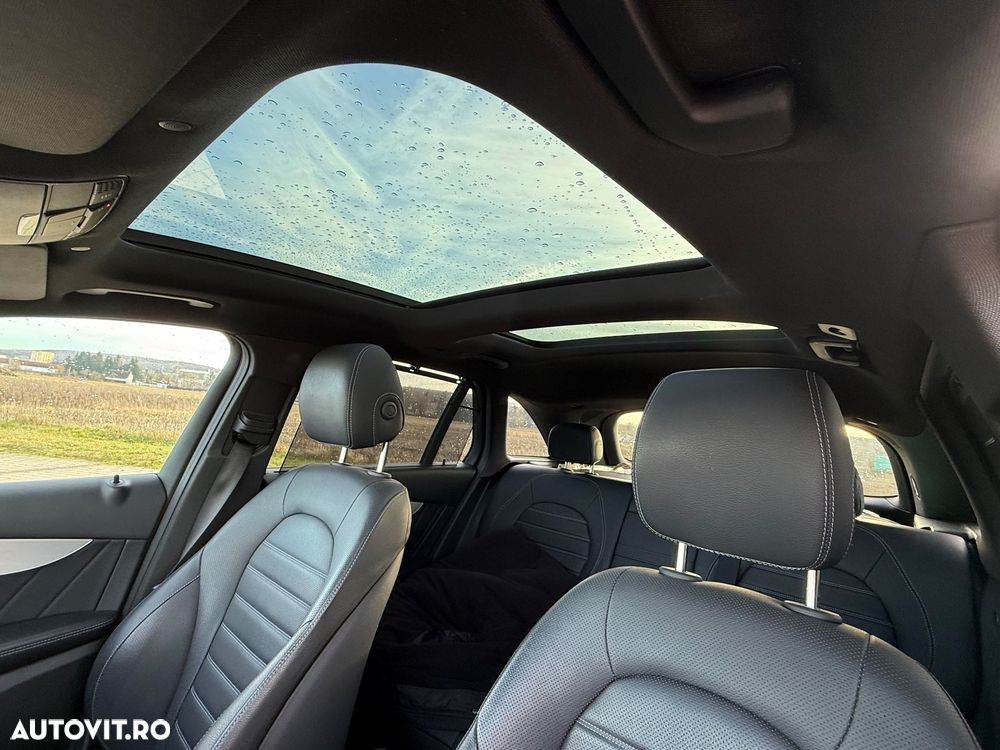 Mercedes-Benz GLC 300 d 4Matic 9G-TRONIC AMG Line - 4