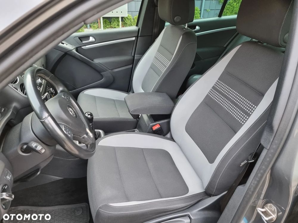 Volkswagen Tiguan 2.0 TDI 4Mot Perfectline R-Style - 14