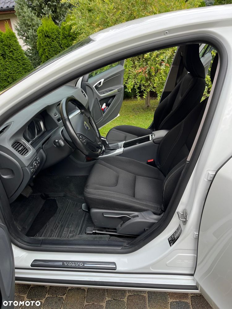 Volvo S60 T3 Drive-E Kinetic - 10