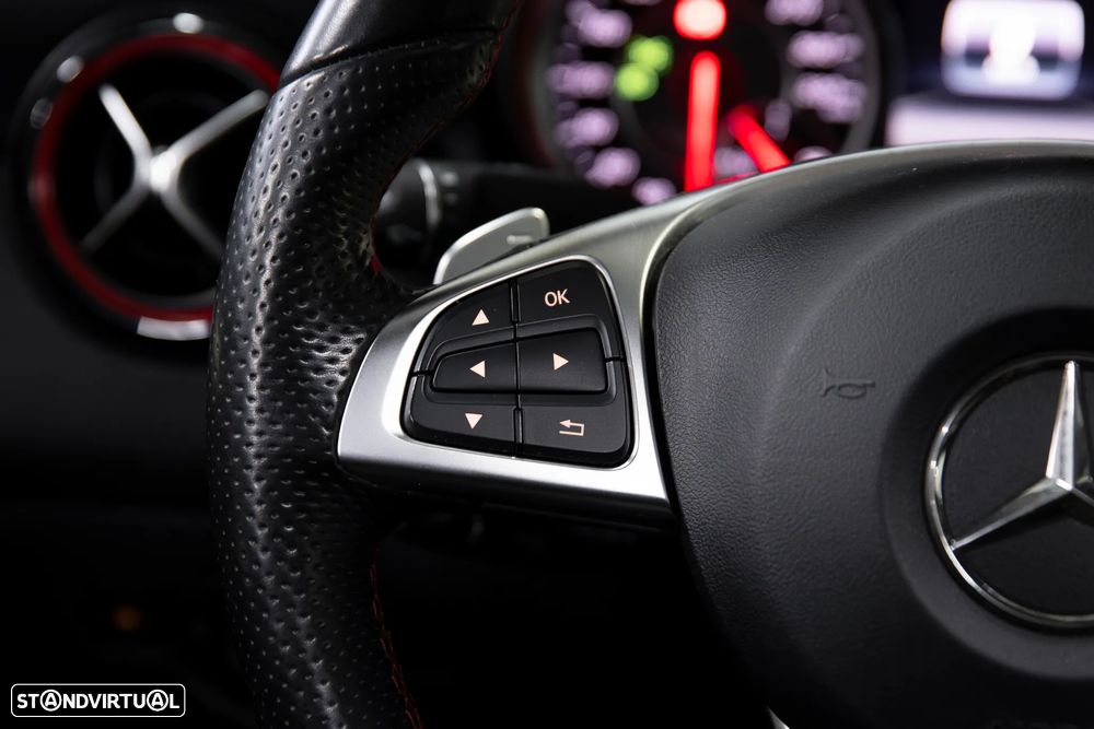 Mercedes-Benz CLA 45 AMG 4Matic Speedshift DCT 7G Night Edition - 33