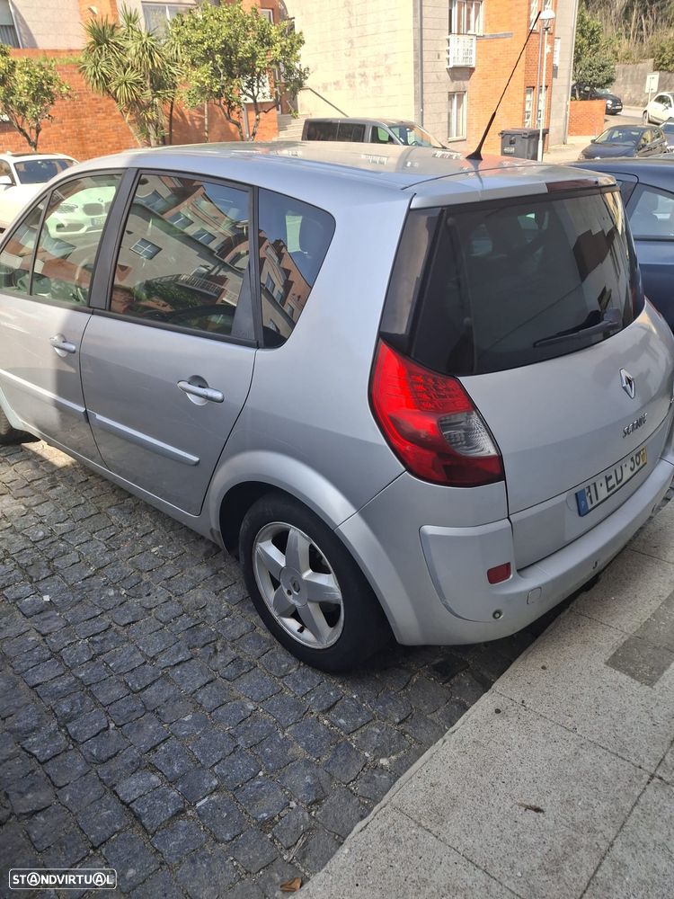 Renault Scénic 1.5 dCi SE Exclusive - 4