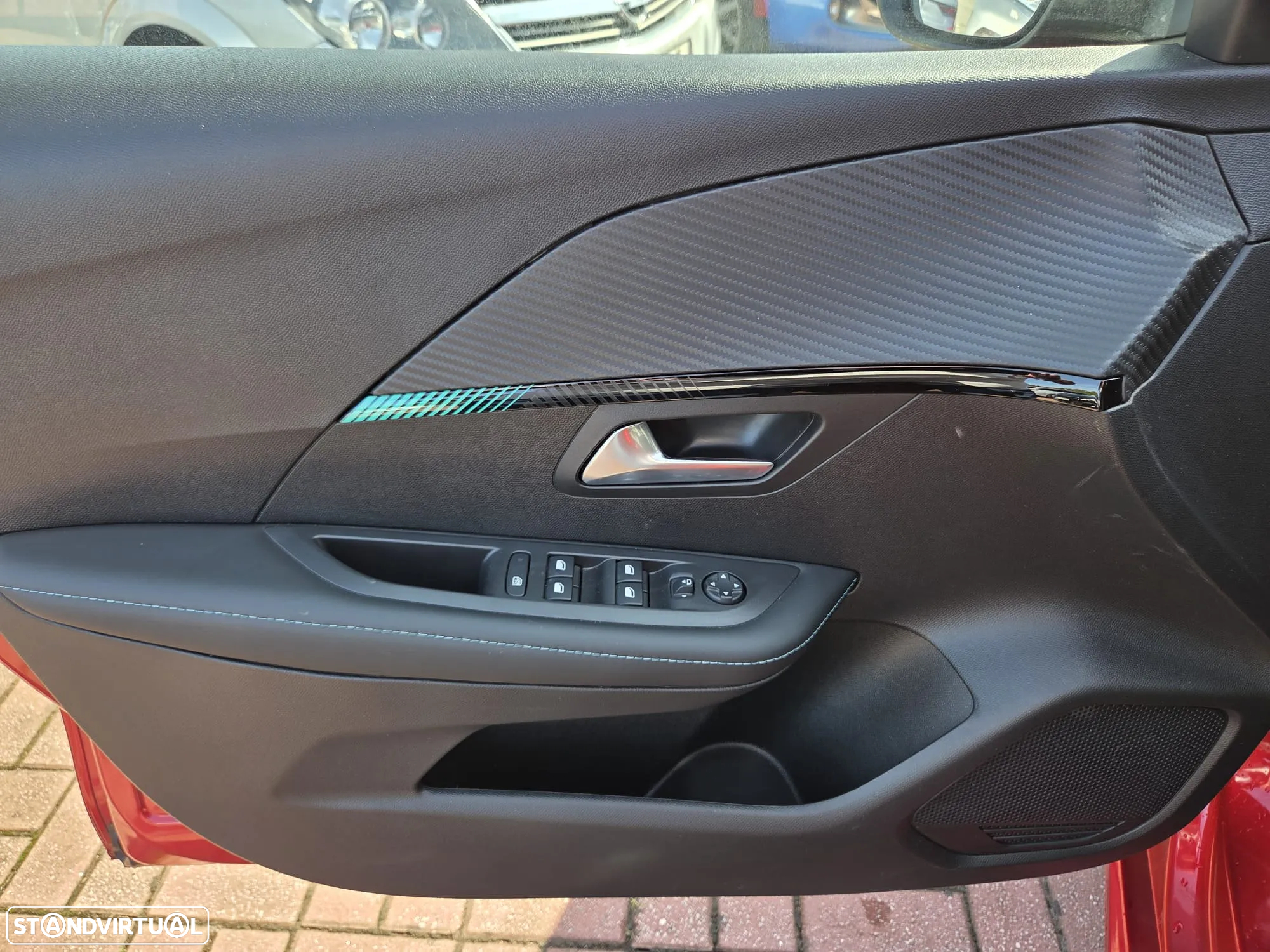 Peugeot 208 1.2 PureTech Allure - 15