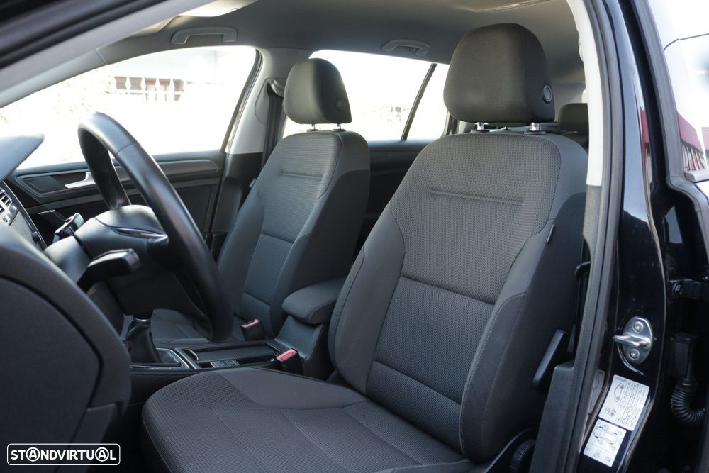 VW Golf Variant 1.0 TSI Confortline - 18