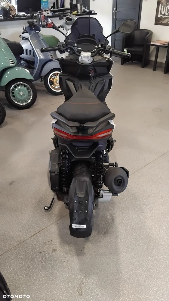 Aprilia SR - 4