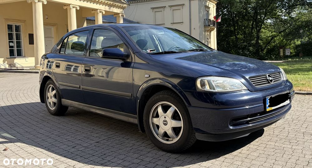 Opel Astra - 1