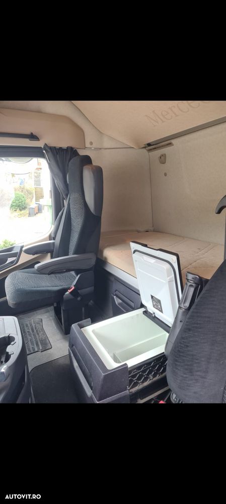 Mercedes-Benz Actros - 7