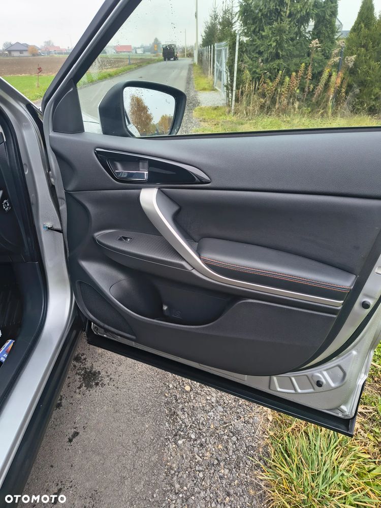 Mitsubishi Eclipse Cross - 17