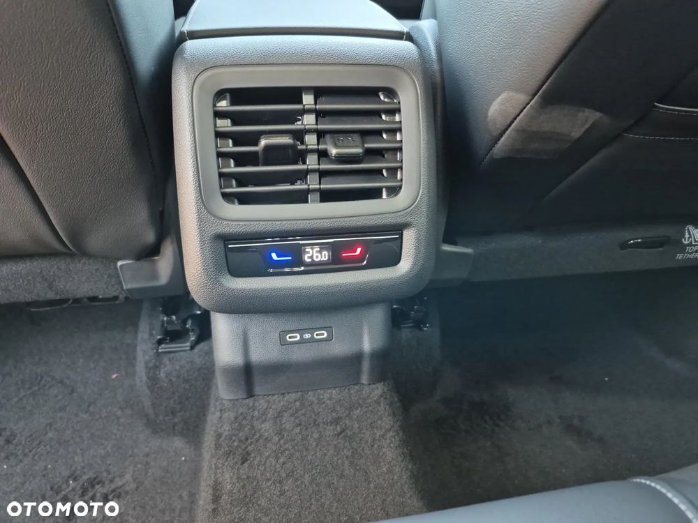 Volkswagen T-Roc 1.5 TSI Style DSG - 11