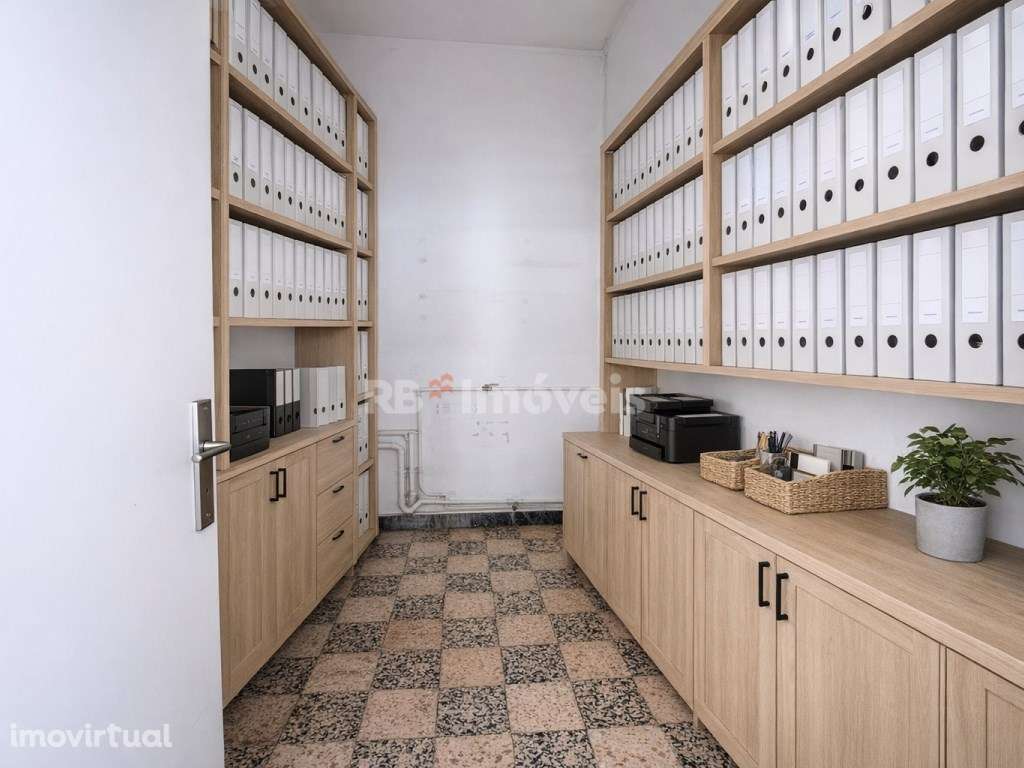 Loja para Arrendamento, no Coração de Tomar - Grande imagem: 2/23