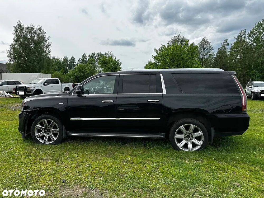 Cadillac Escalade - 6