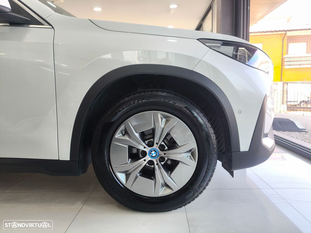 BMW iX1 xDrive30 - 9