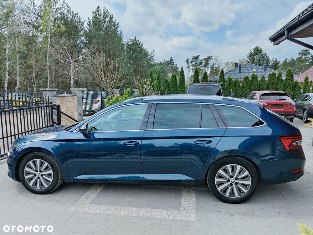 Skoda Superb 2.0 TDI DSG Premium Edition - 40