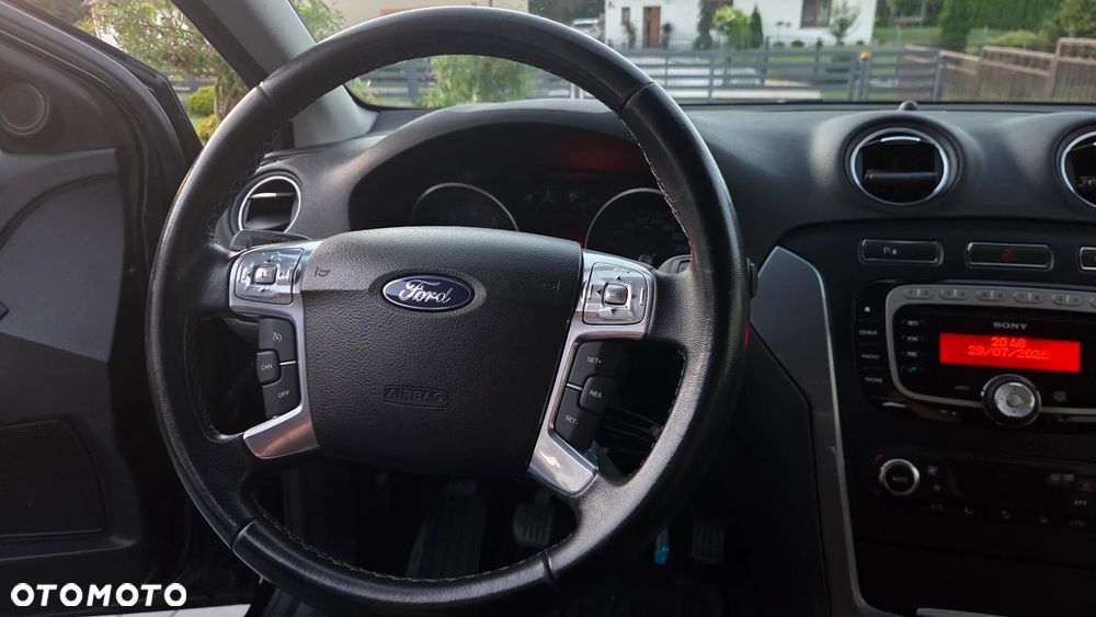 Ford Mondeo 2.0 Trend X - 24