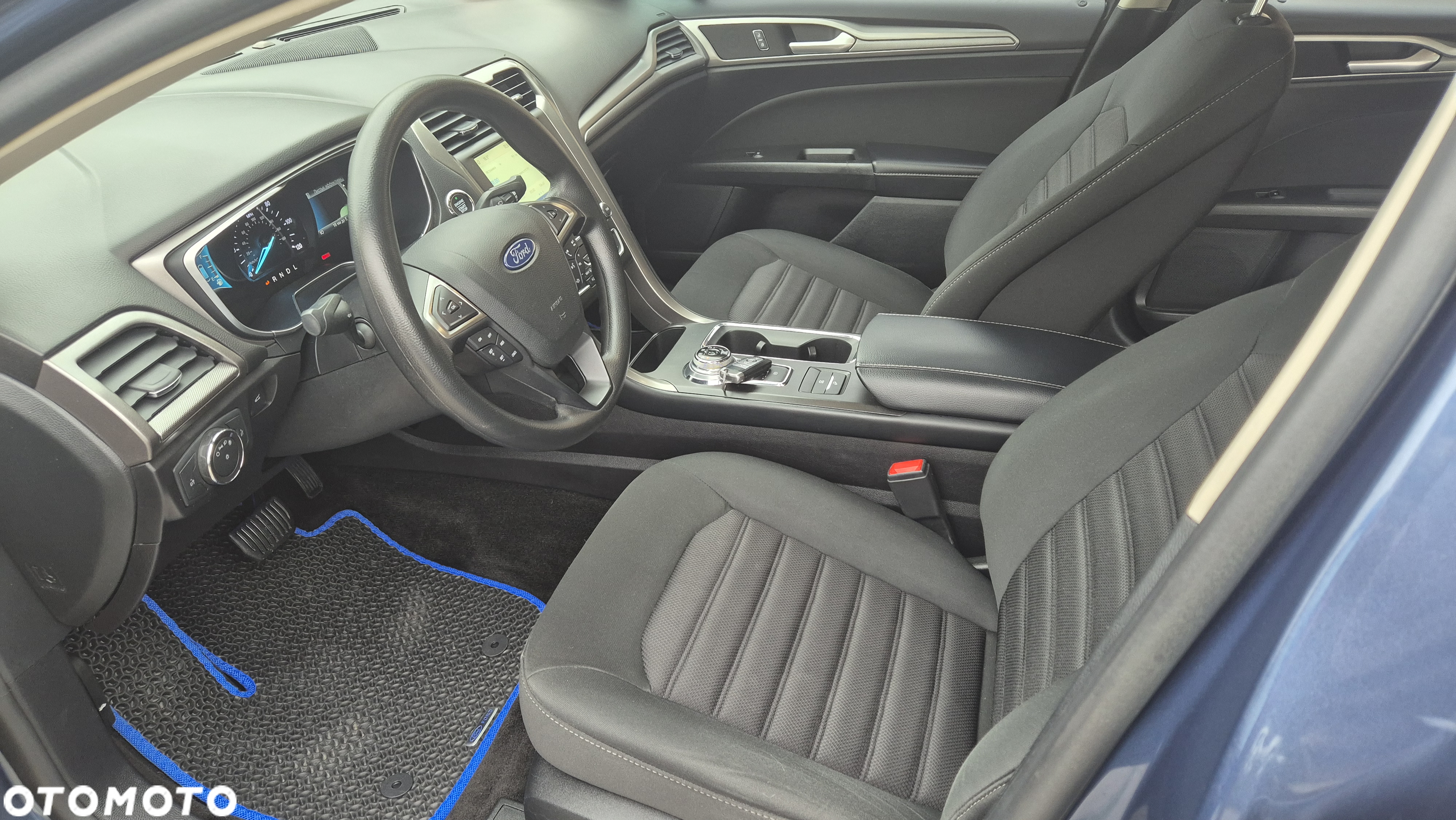 Ford Fusion - 23