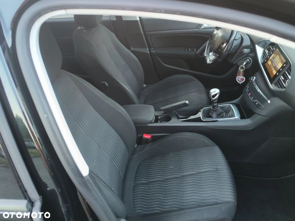 Peugeot 308 1.6 BlueHDi Business Line S&S - 18