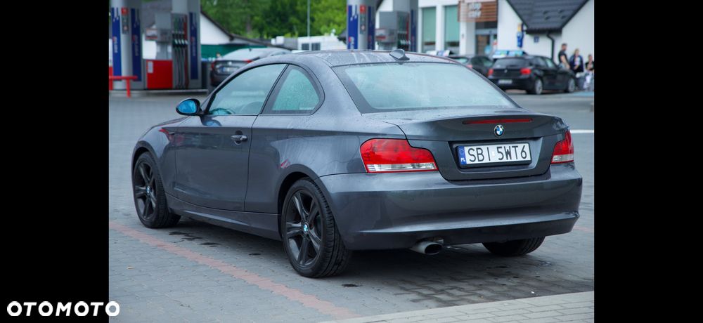 BMW Seria 1 120d DPF - 8