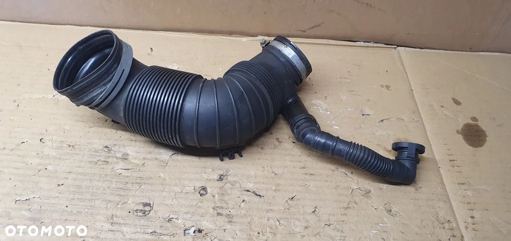 Rura dolot powietrza turbiny VW Passat B6 2.0 TDI 3C0129654P 3C0129654AJ - 7