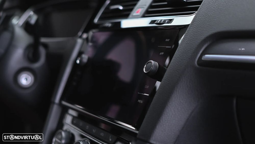 VW Golf GTI 2.0 TSI OPF DSG Performance - 43