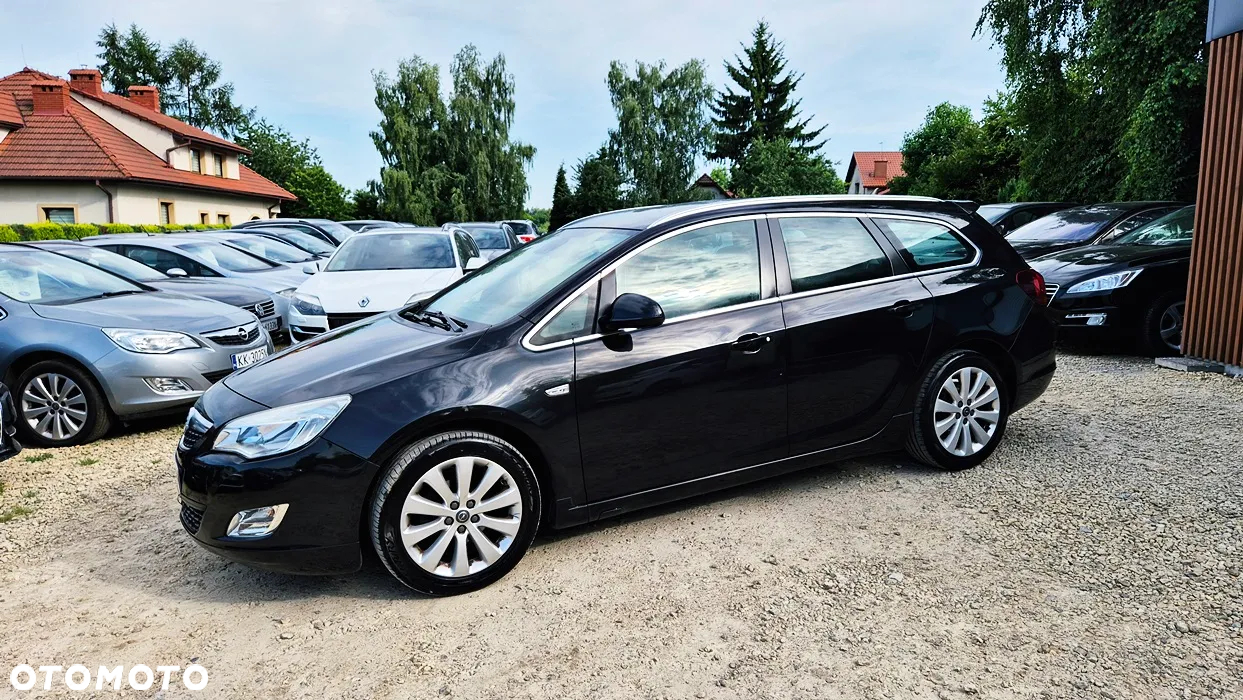 Opel Astra IV 1.4 T Cosmo - 25