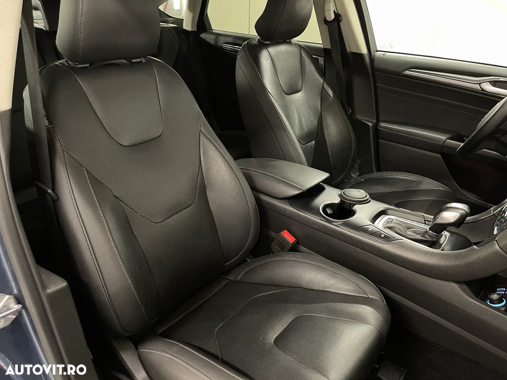 Ford Mondeo 2.0 HEV Titanium - 10