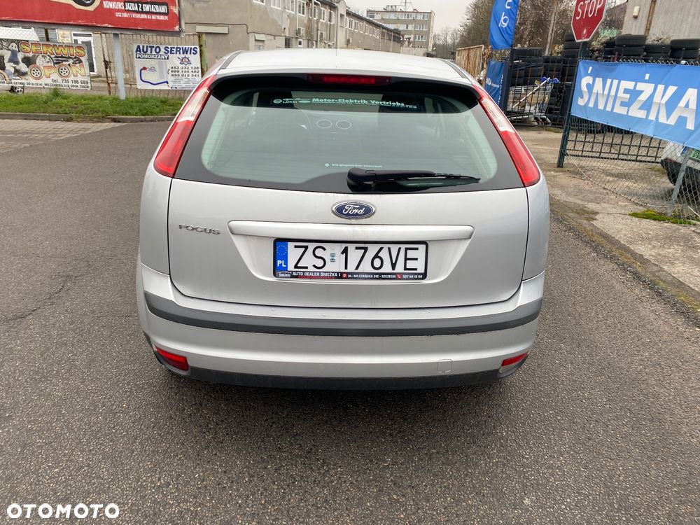 Ford Focus 1.6 Ti-VCT Titanium - 23