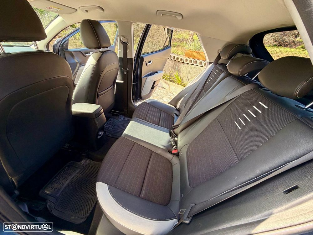 Kia Stonic 1.0 T-GDI GT Line - 11