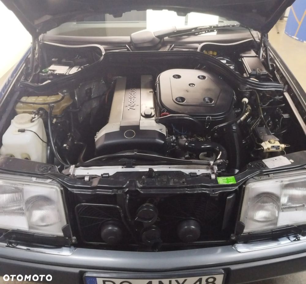 Mercedes-Benz W124 (1984-1993) - 33