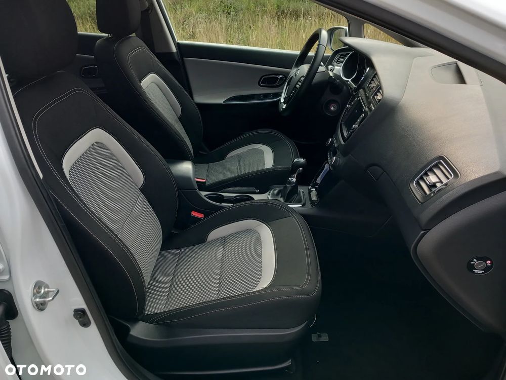 Kia Ceed Cee'd 1.6 CRDi L - 9