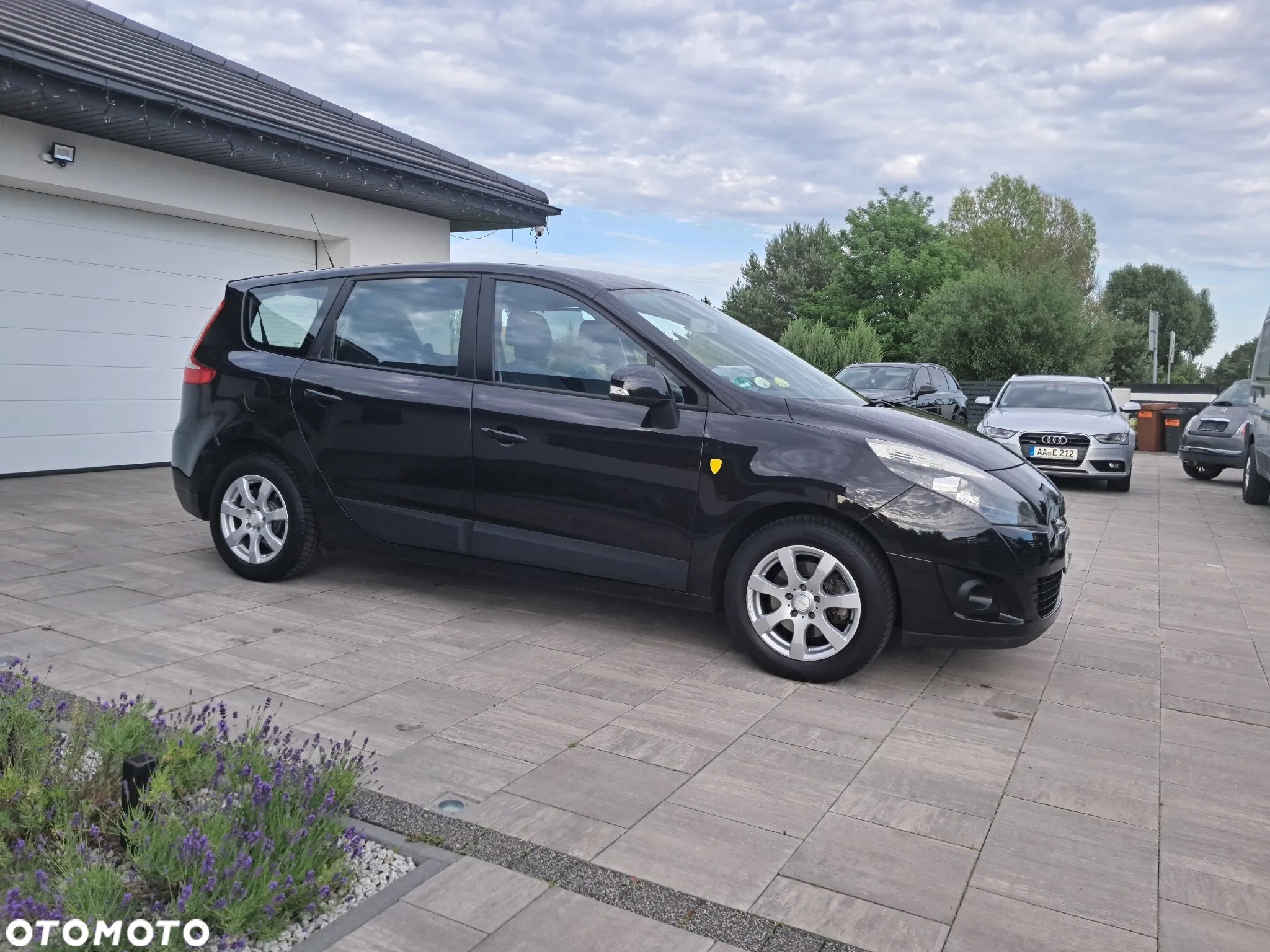 Renault Grand Scenic 1.6 16V 110 Authentique - 11