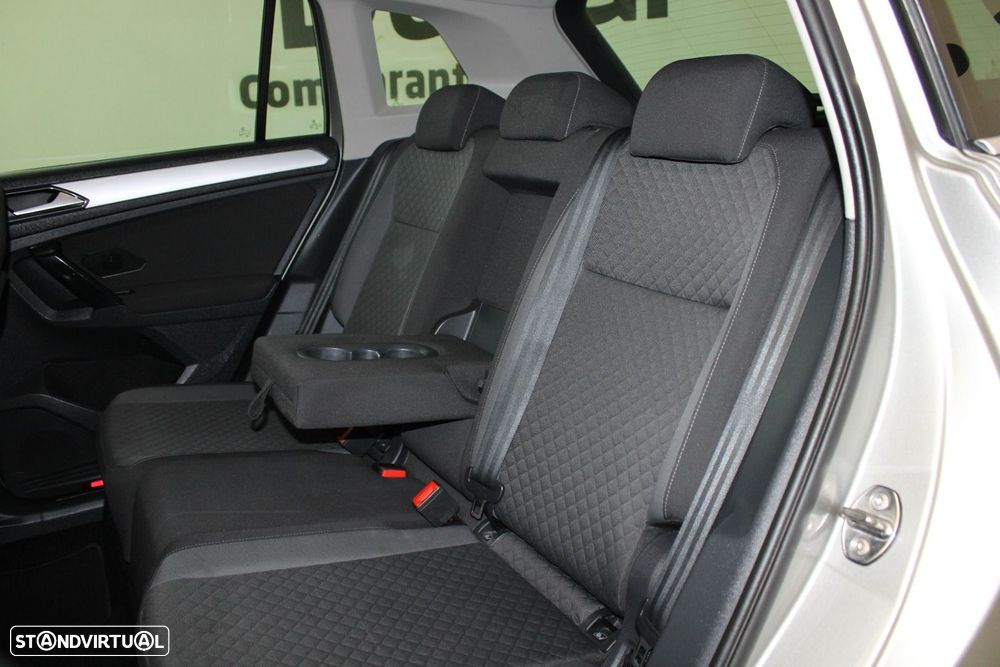 VW Tiguan 1.6 TDI Confortline - 29