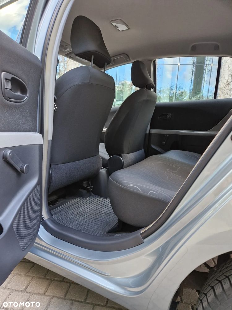 Toyota Yaris 1.0 Terra - 10