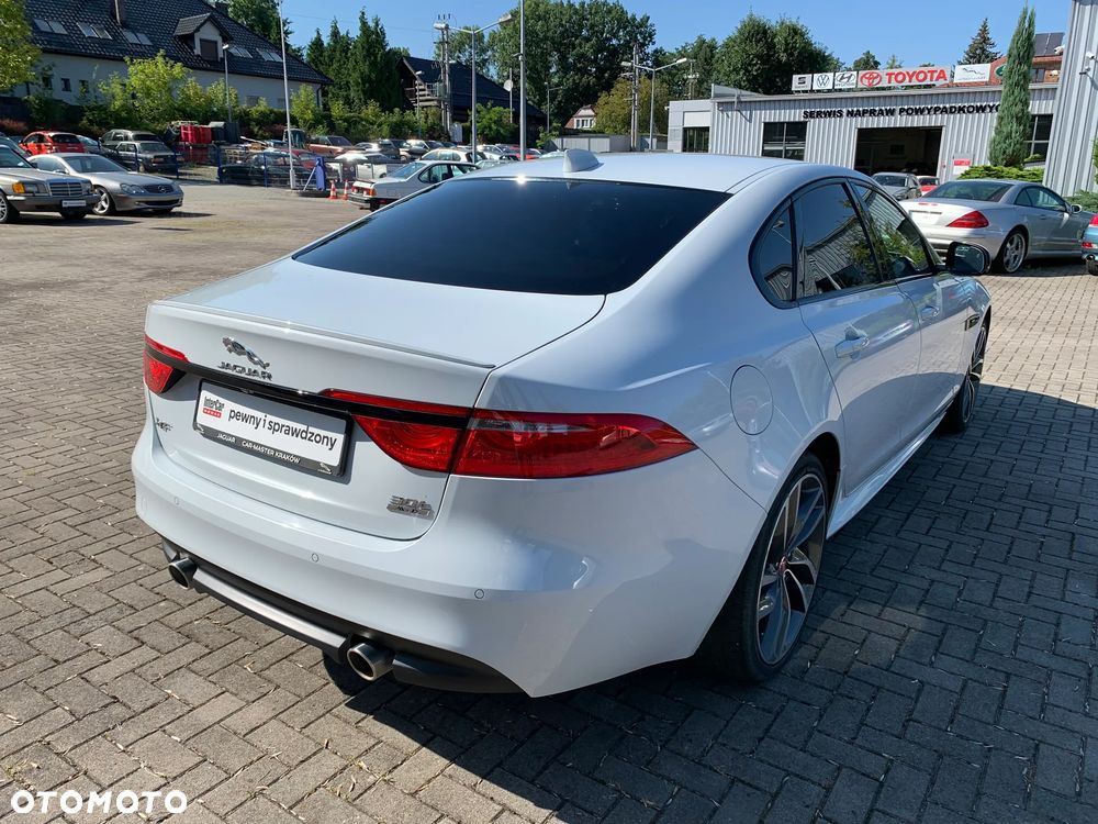 Jaguar XF - 2