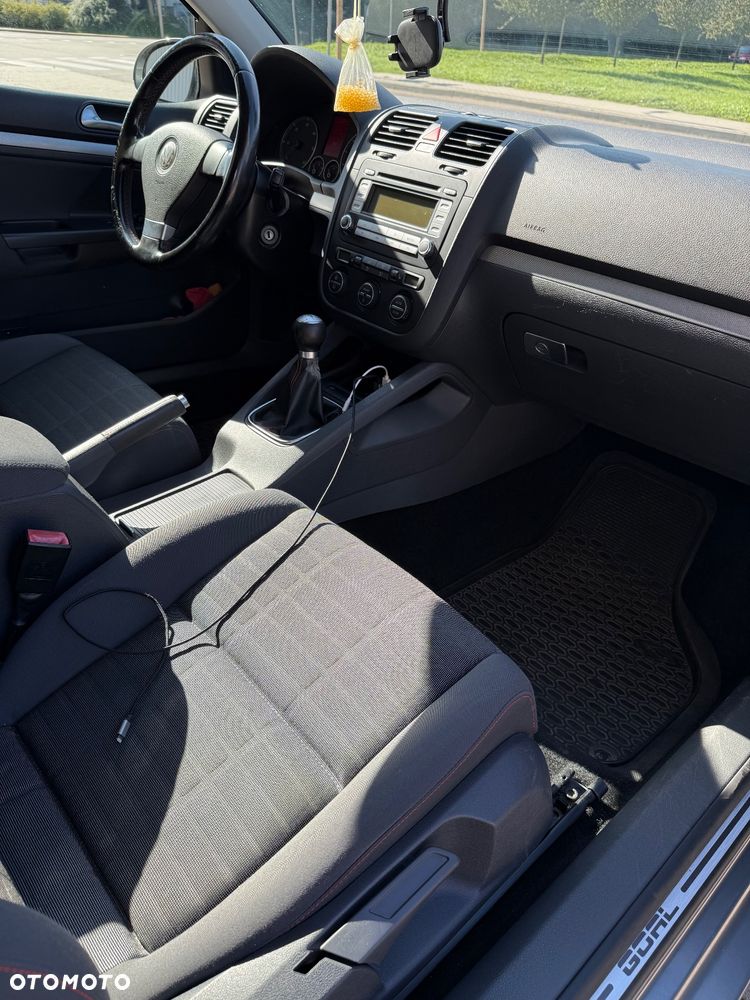 Volkswagen Golf - 12