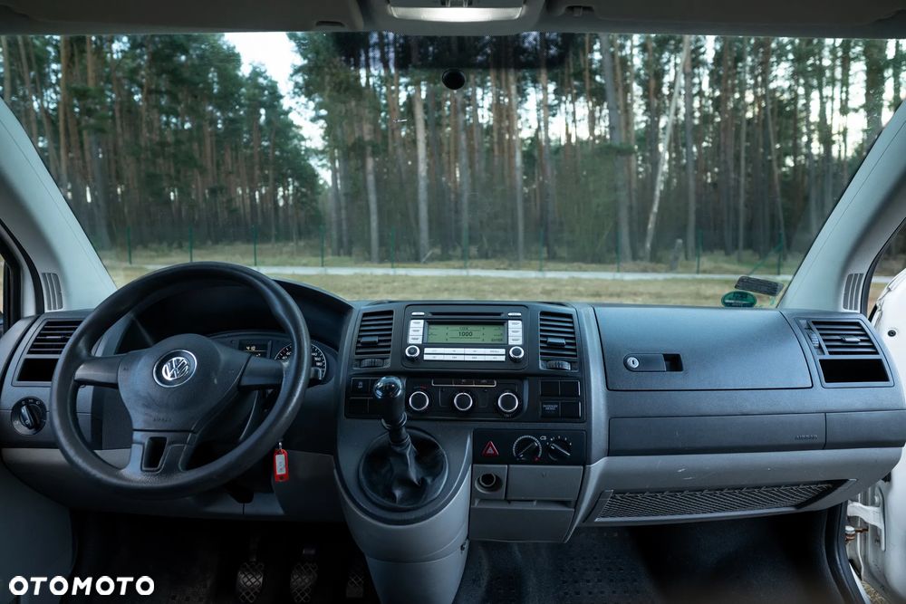 Volkswagen T5 - 24